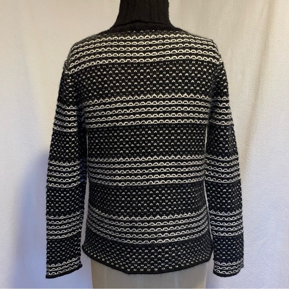 Brooks Brothers M wool/angora black and ivory sweater. - Picture 4 of 7